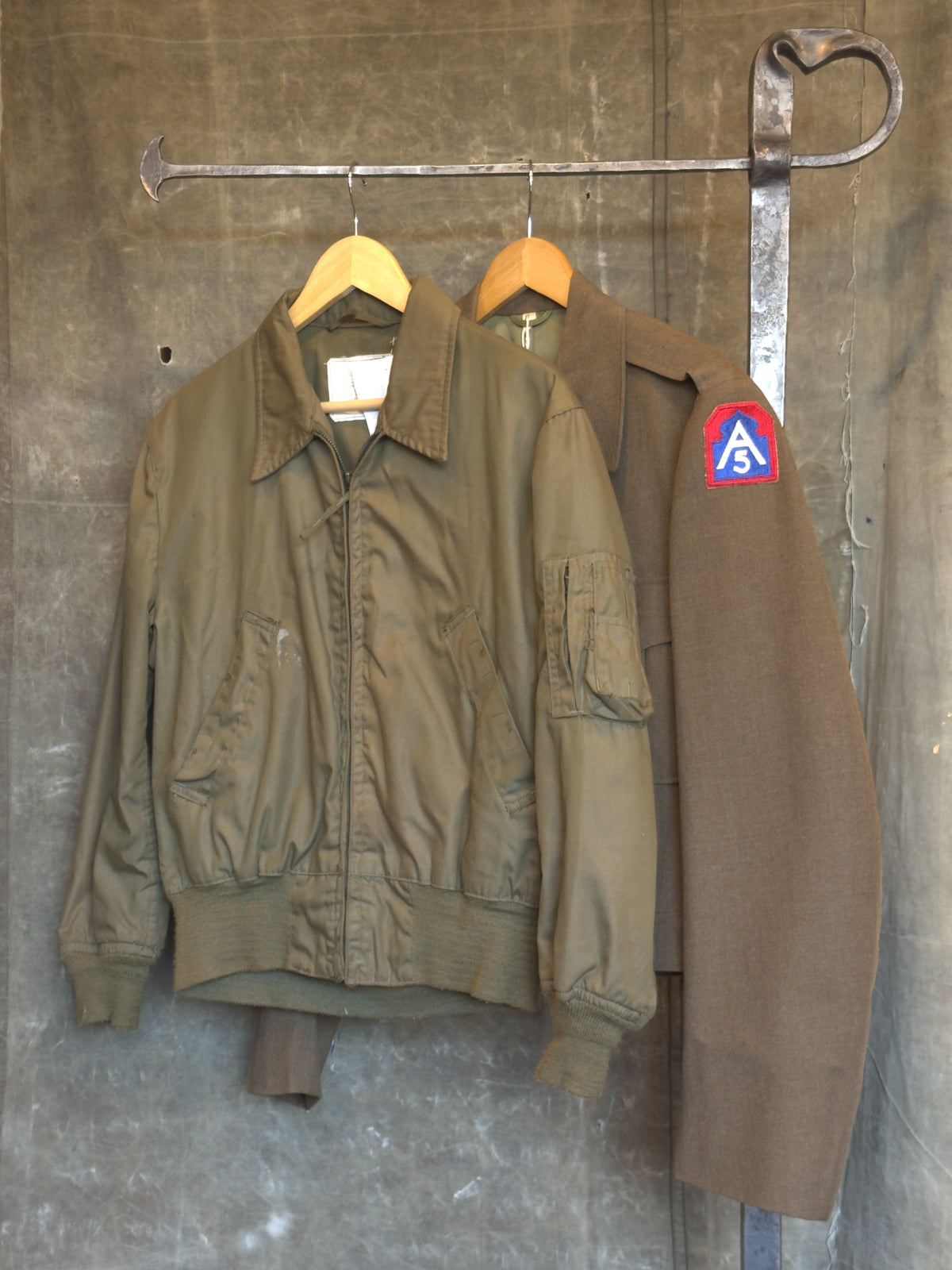 Militaria