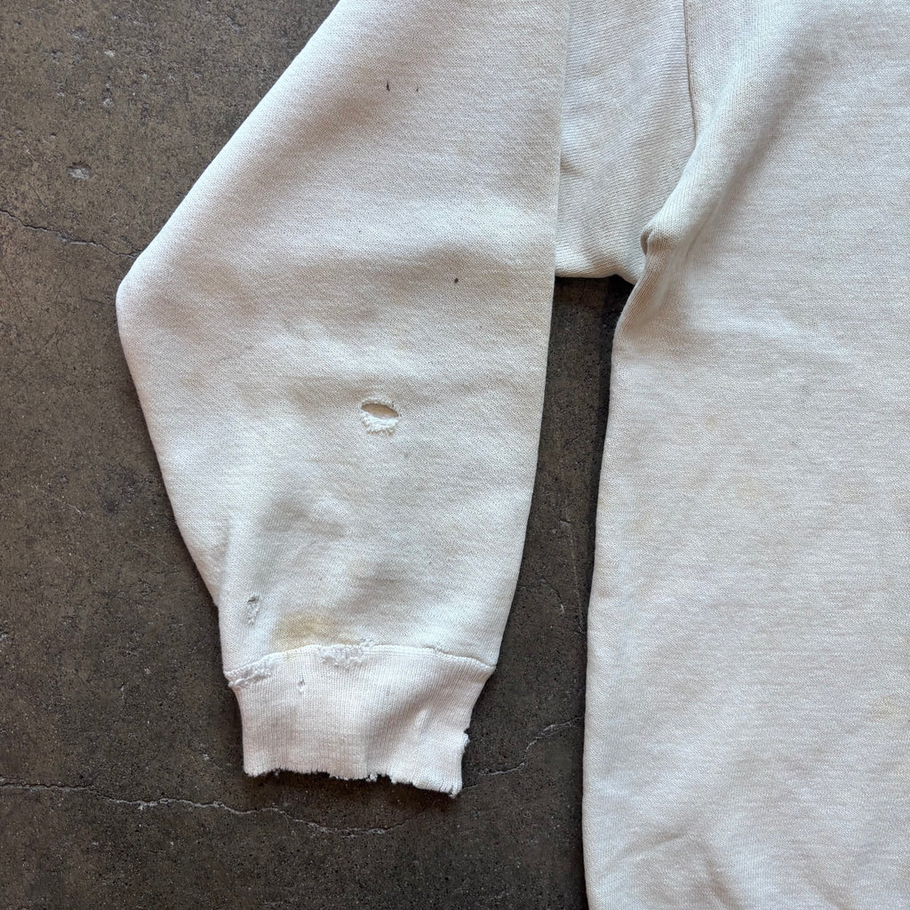 THRASHED | 1970s Robert Crumb "Keep on Truckin" Sweatshirt Sz. M