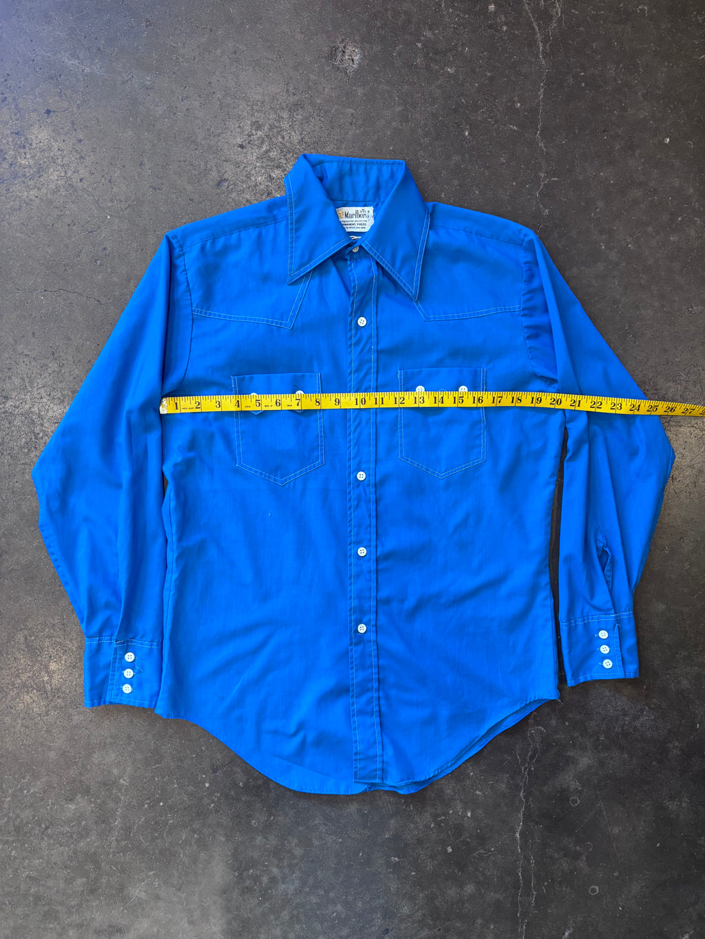 Vintage 1970s MARLBORO Royal Blue Western Shirt Sz. M
