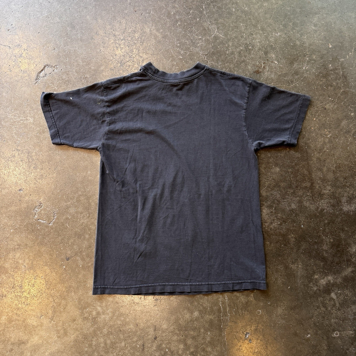 THRASHED | 1980/90s The Cure “Lullaby” T-Shirt Size S 