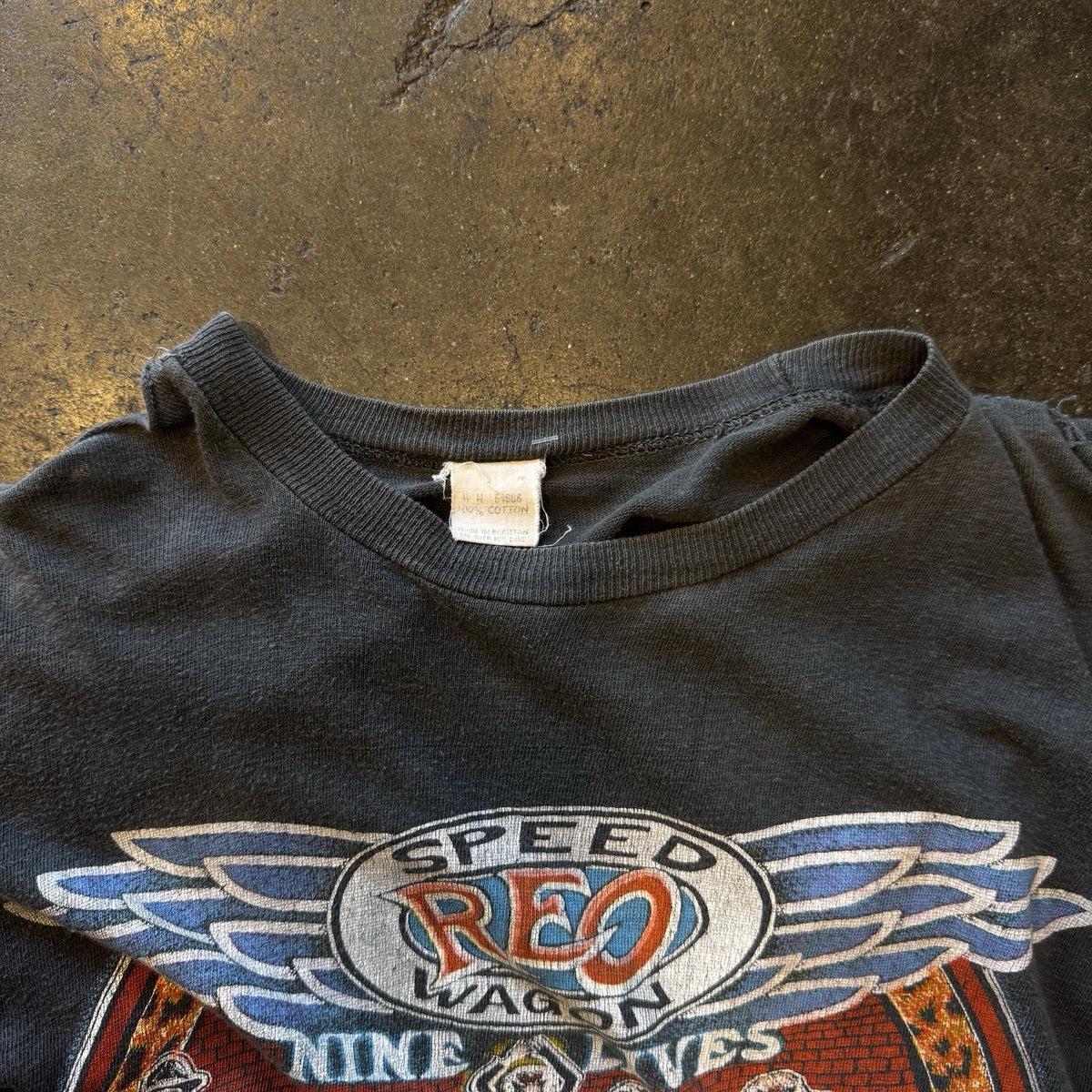 VINTAGE 1970s REO Speedwagon Nine Lives T-Shirt Size S