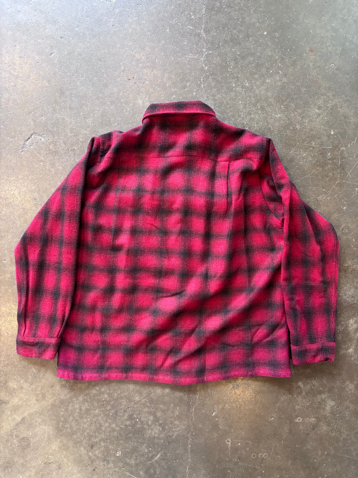 1960s Pilgrim Red Shadow Plaid Flannel Sz. XL | Made in USA