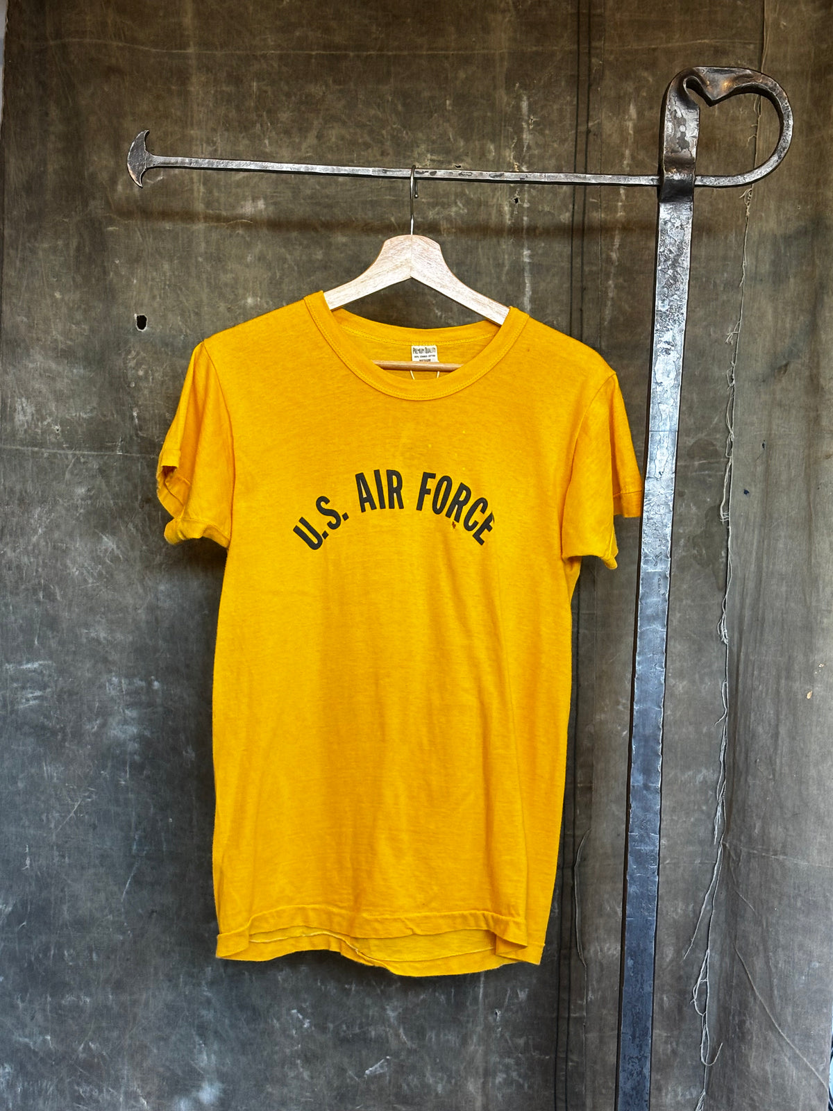 Vintage 1960s U.S. Air Force Yellow T-Shirt Sz. M