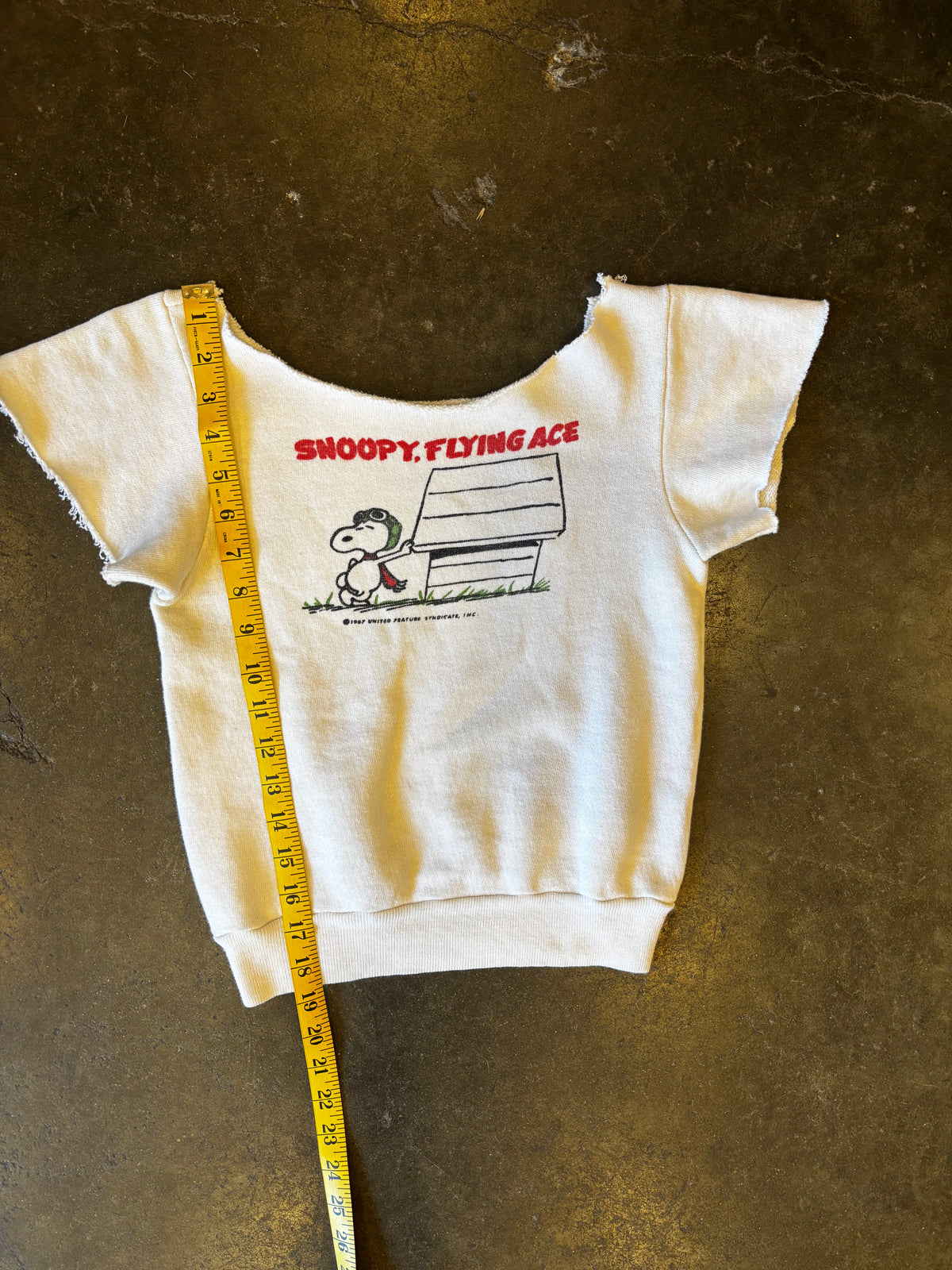 CHOPPED | Vintage 1960s Peanuts 'Snoopy, Flying Ace' Sweatshirt Sz. S