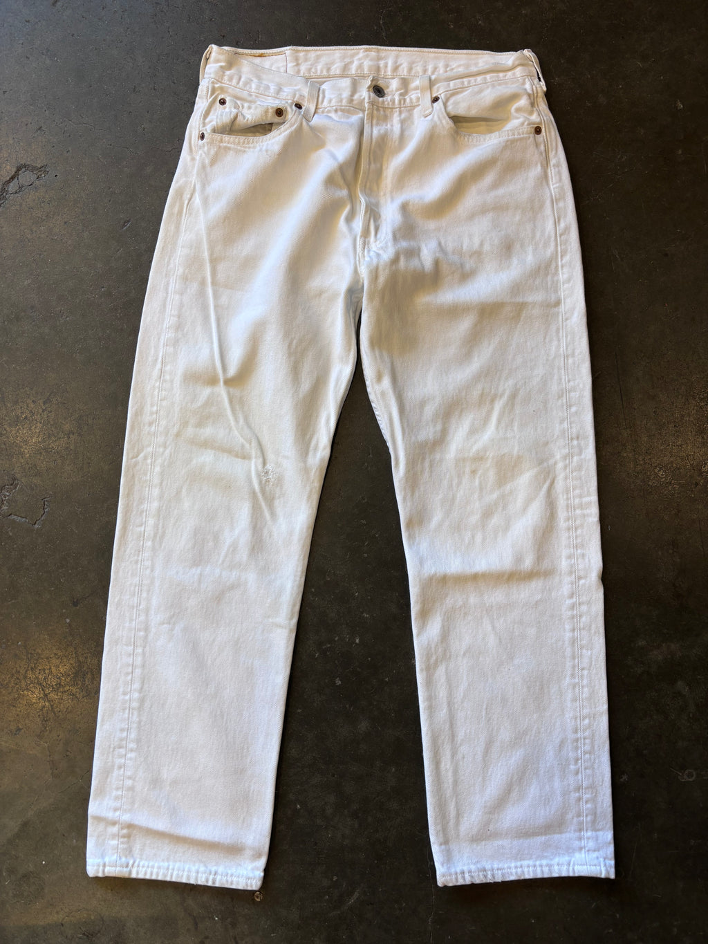 Vintage 1990s White LEVI 501 Denim Jeans Sz. 32" (Measured) | Made in USA