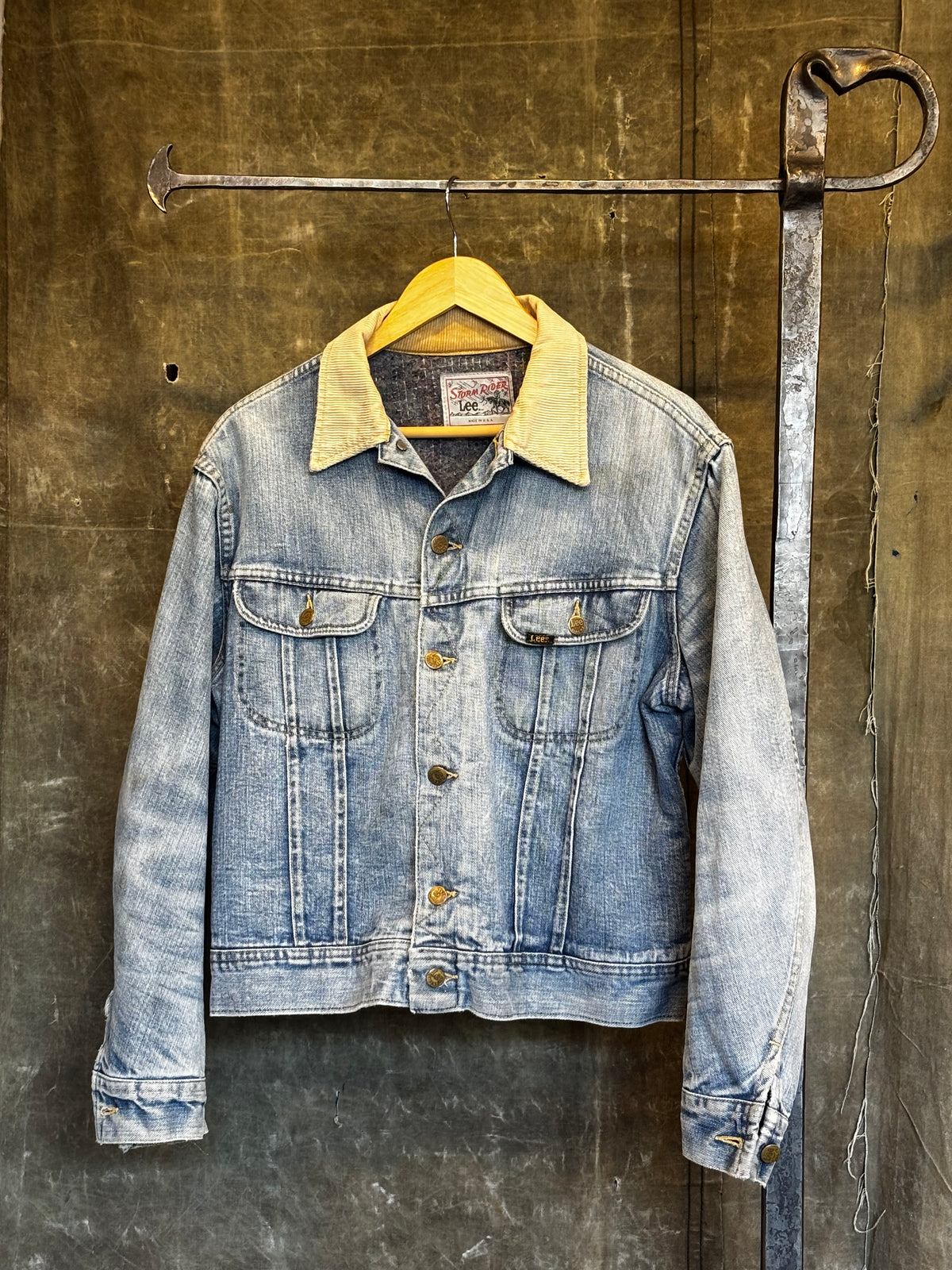1970s LEE Storm Rider Lined Denim Trucker Jacket Sz. L | Made in USA
