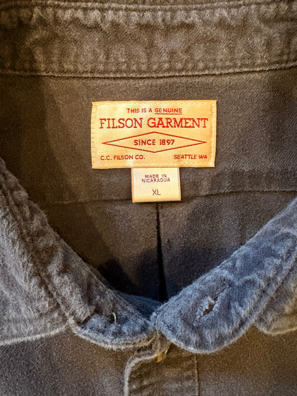 Vintage FILSON Black 'Alaskan Guide' Button-Up Shirt Sz. XL