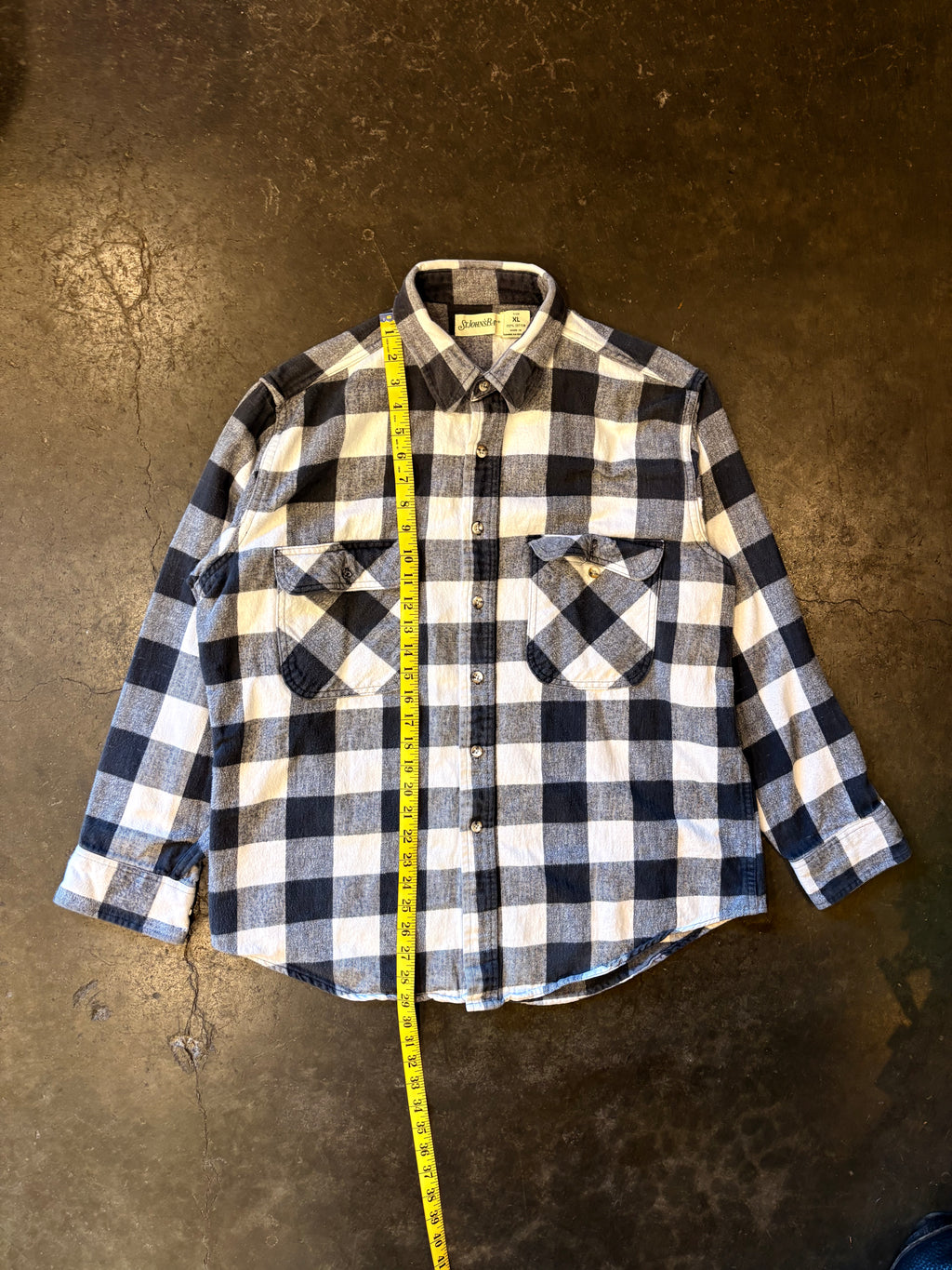 Vintage 1990s St. JOHN'S BAY Heavy B&W Plaid Cotton Flannel Sz. XL