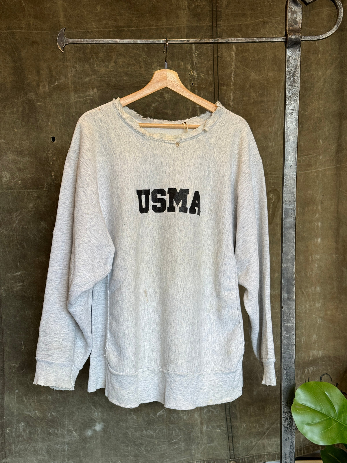 Vintage CHAMPION 'USMA' Grey Reverse Weave Sweatshirt Sz. L/XL