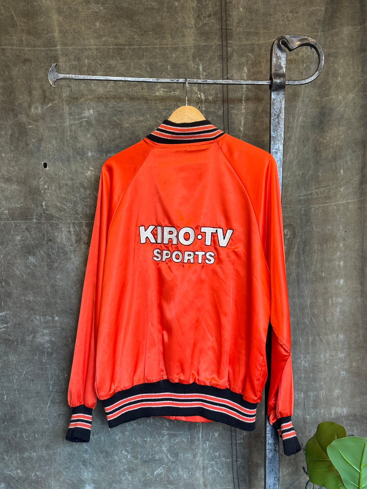 Vintage 1980s KIRO SPORTS TV Orange Satin Chain Stitched Coaches Jacket Sz. L